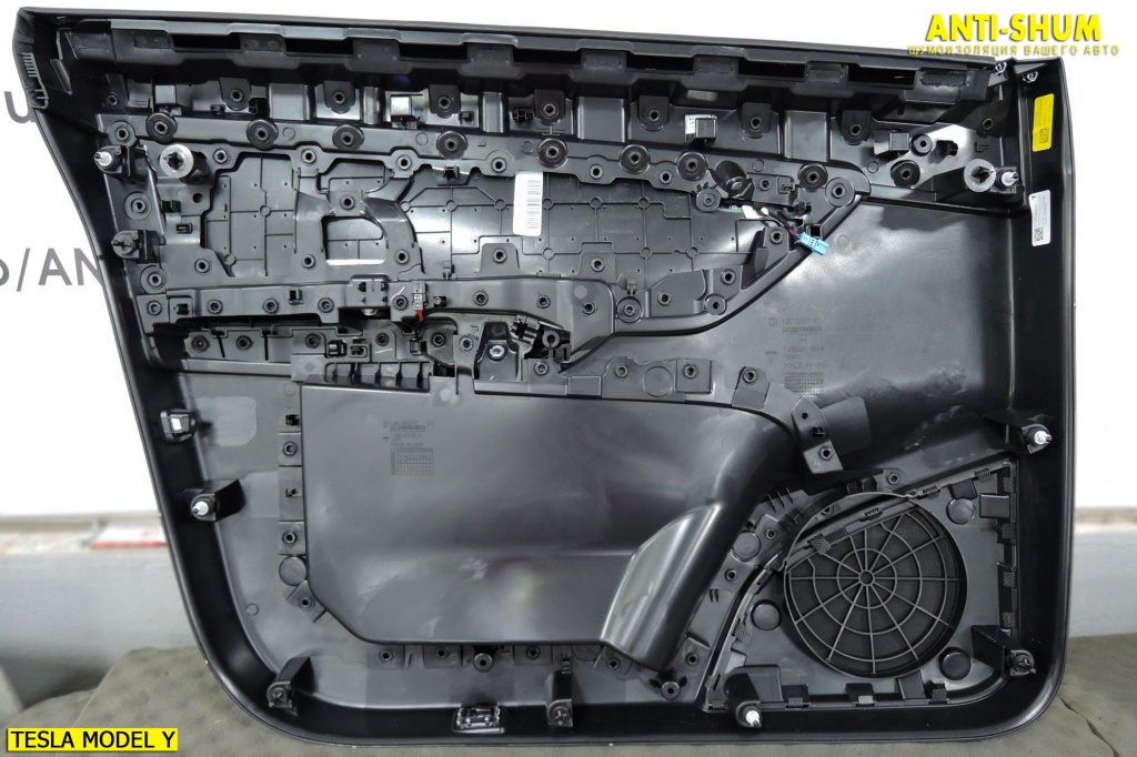 TeslaModelY_009.jpg
