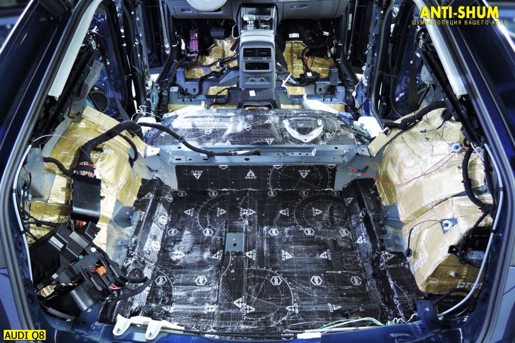 AudiQ8_014.jpg