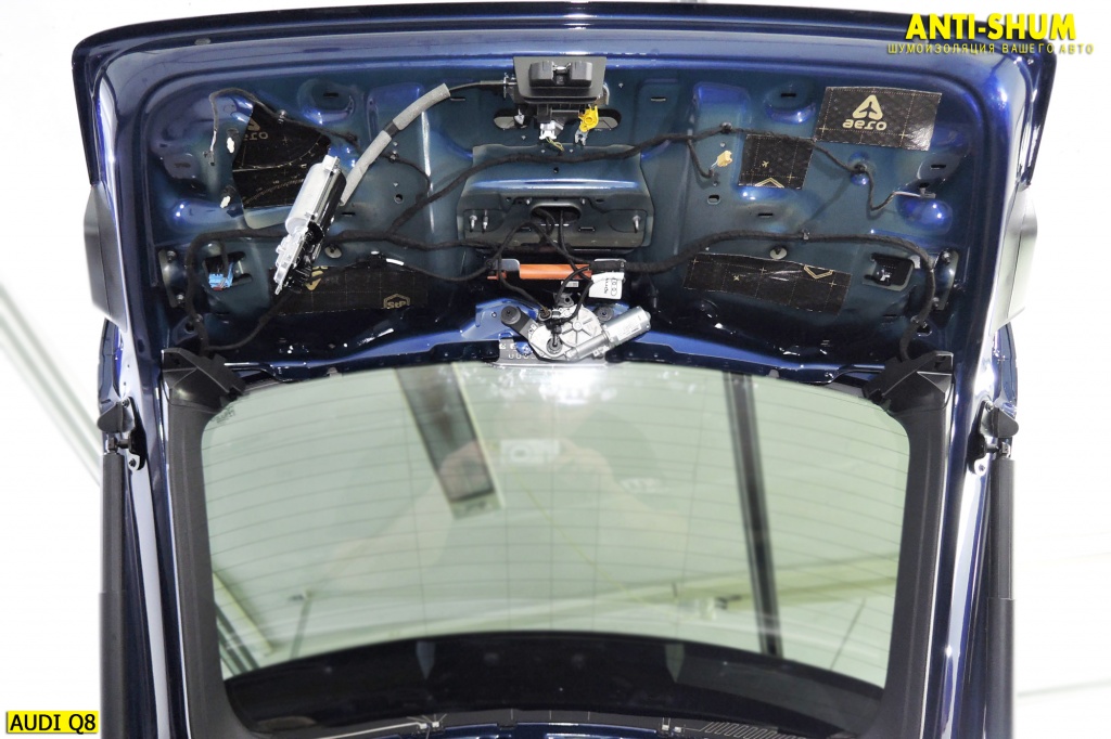AudiQ8_023.jpg