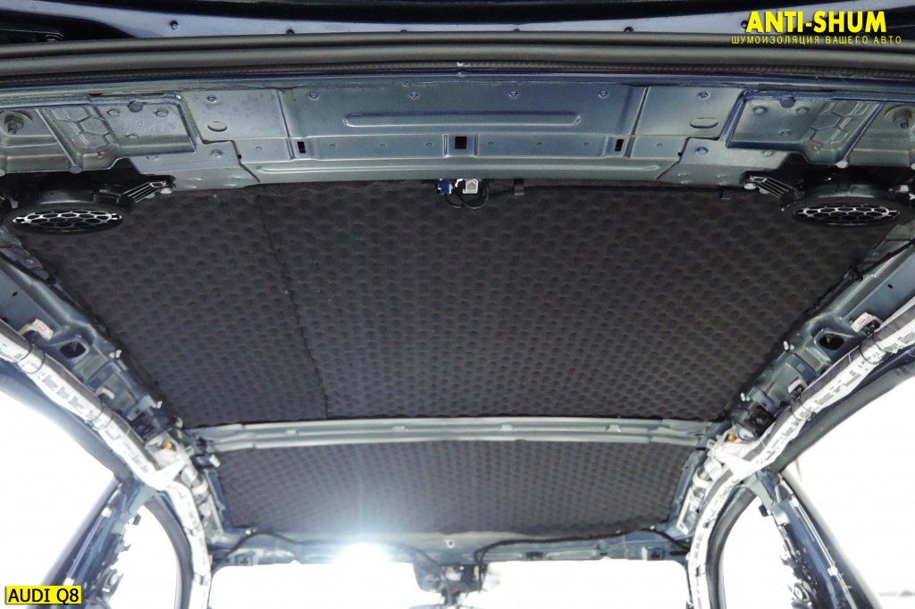 AudiQ8_010.jpg